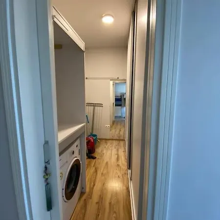 Bright And Cosy At The Heart Of Tomtom District Apartment