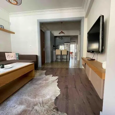 Апартаменты Bright And Cosy At The Heart Of Tomtom District Стамбул
