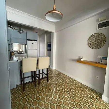 Bright And Cosy At The Heart Of Tomtom District Apartment Istanbul