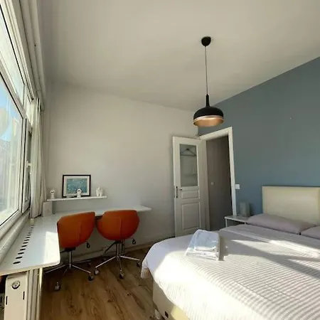 דירה Bright And Cosy At The Heart Of Tomtom District איסטמבול