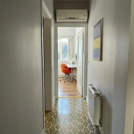 Bright And Cosy At The Heart Of Tomtom District Апартаменты