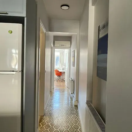 Bright And Cosy At The Heart Of Tomtom District * Istanbul
