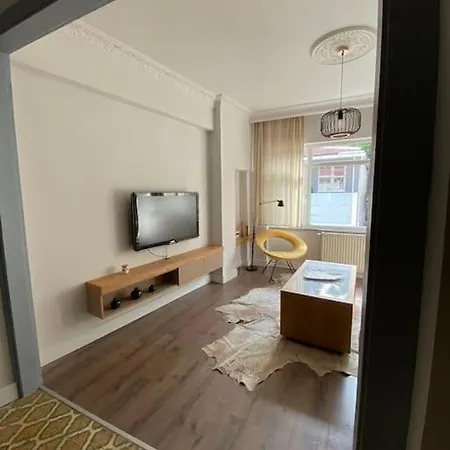 Daire Bright And Cosy At The Heart Of Tomtom District