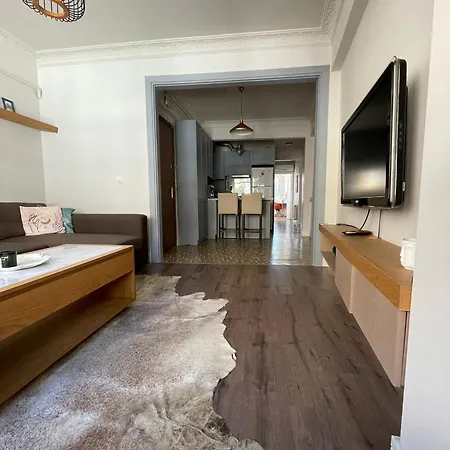 Daire Bright And Cosy At The Heart Of Tomtom District İstanbul