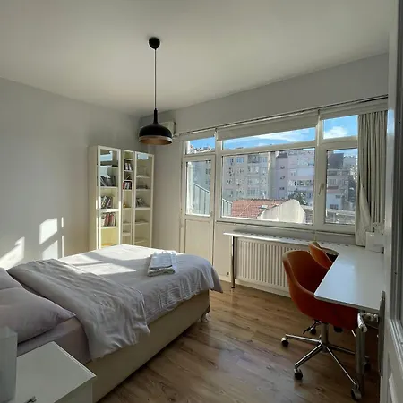 Daire Bright And Cosy At The Heart Of Tomtom District *